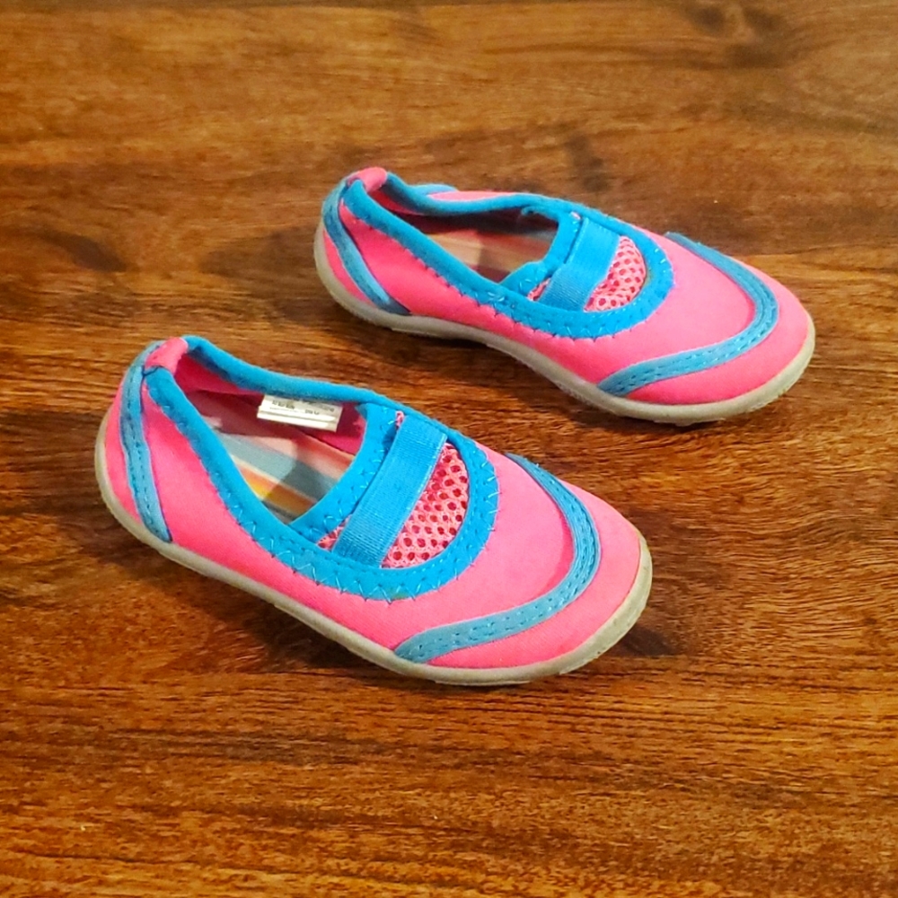 Swim Shoes 5-6c